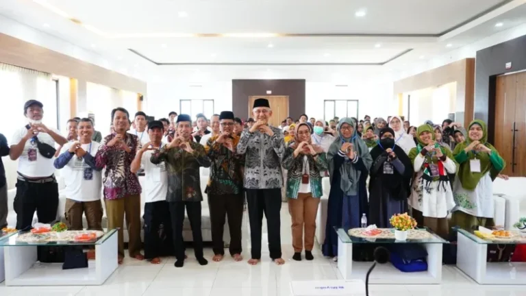 Warga Desa Pakansari Mendapat Sosialisasi Program MBG untuk Mendorong Peningkatan dan Kualitas Gizi Masyarakat