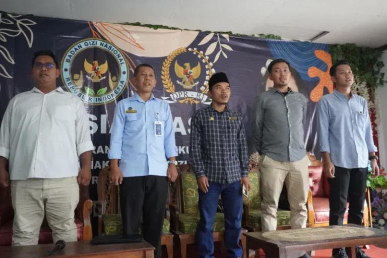 Gelar Sosialisasi MBG di Desa Jolontoro Wonosobo, Ini Kata Anggota Komisi IX DPR RI Nafa Urbach 